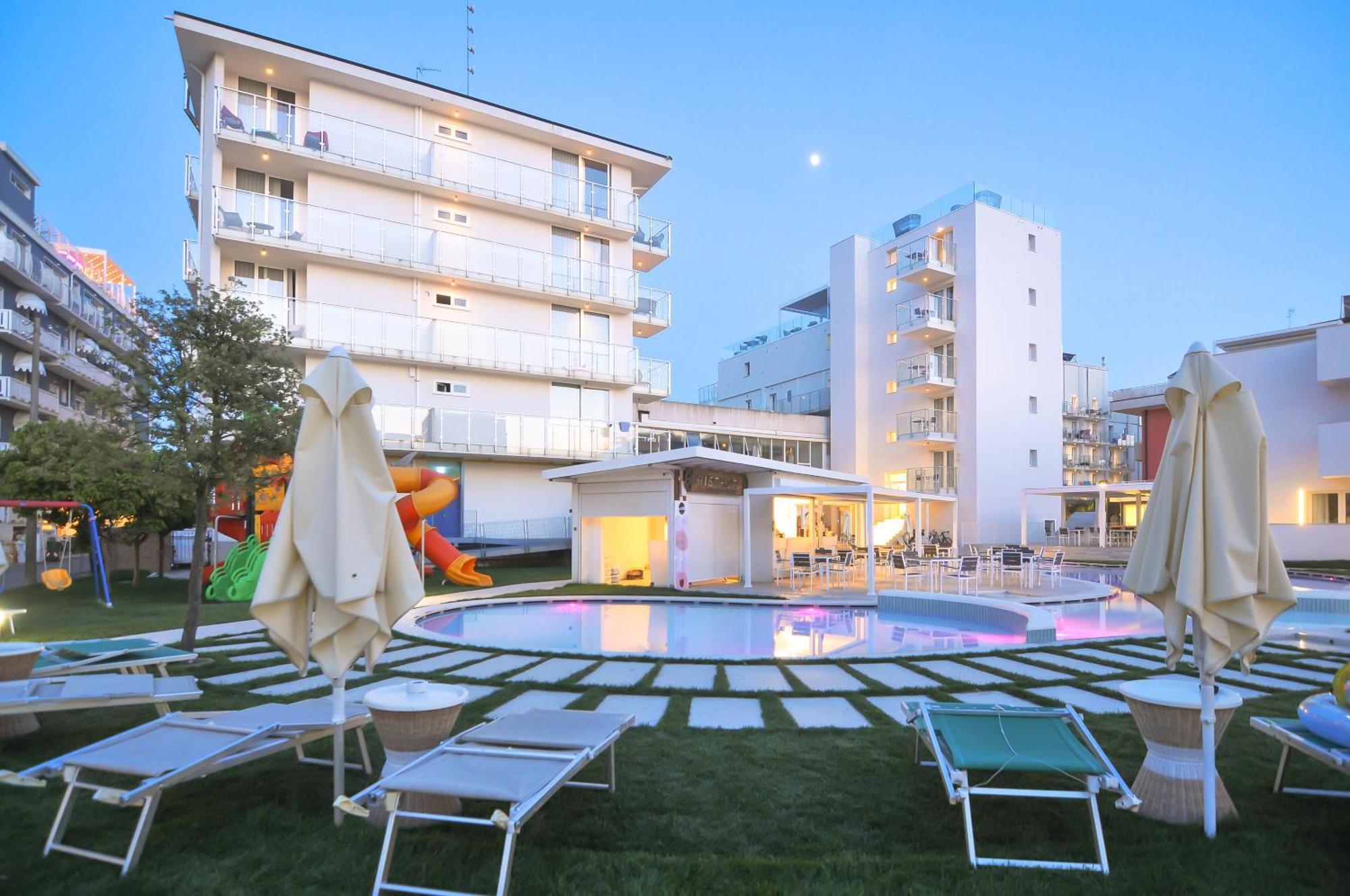 Marina Palace Hotel 4 Stelle S Caorle Bagian luar foto