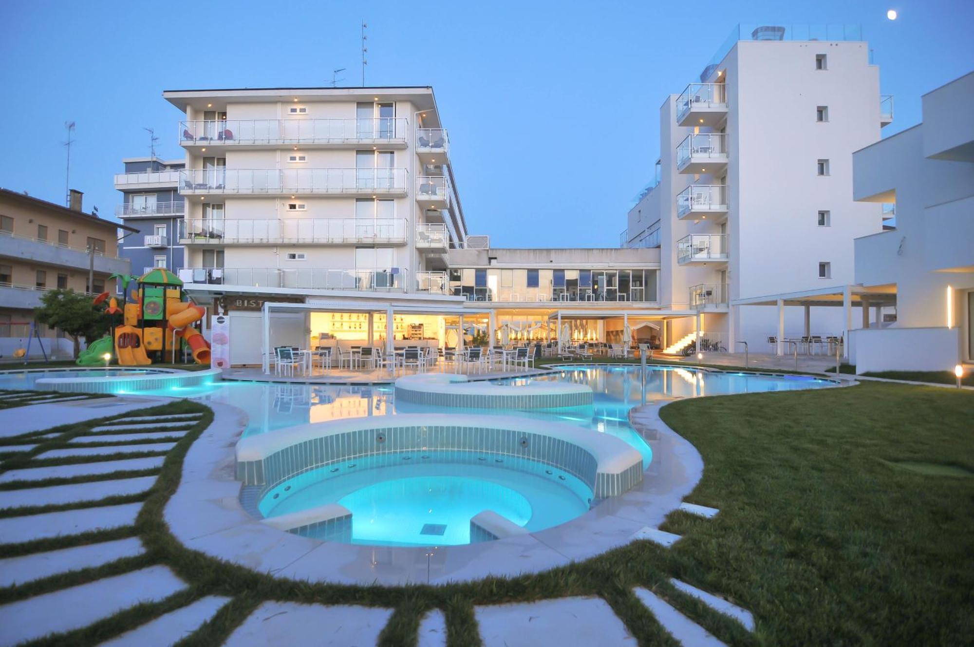 Marina Palace Hotel 4 Stelle S Caorle Bagian luar foto