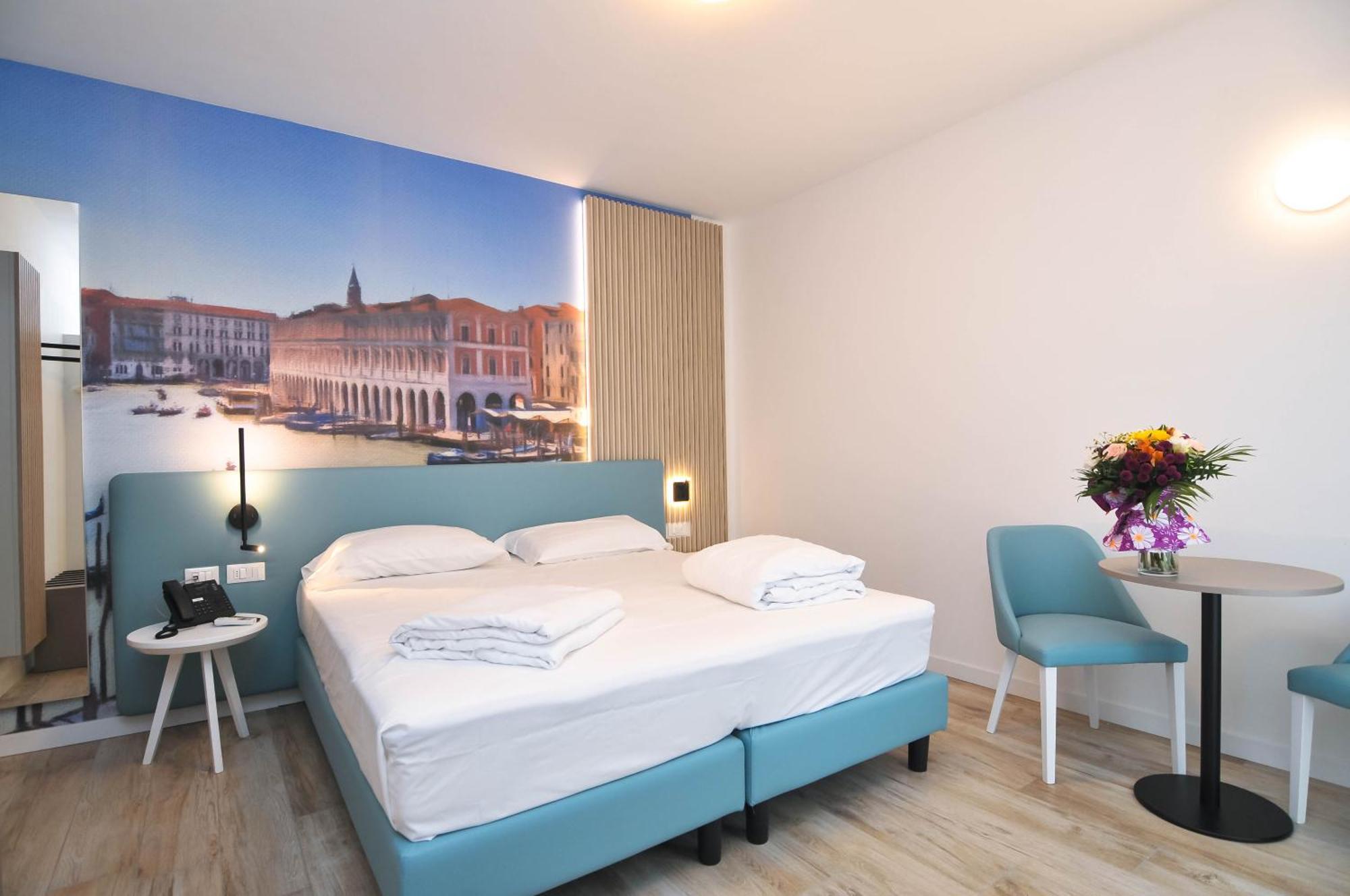 Marina Palace Hotel 4 Stelle S Caorle Bagian luar foto