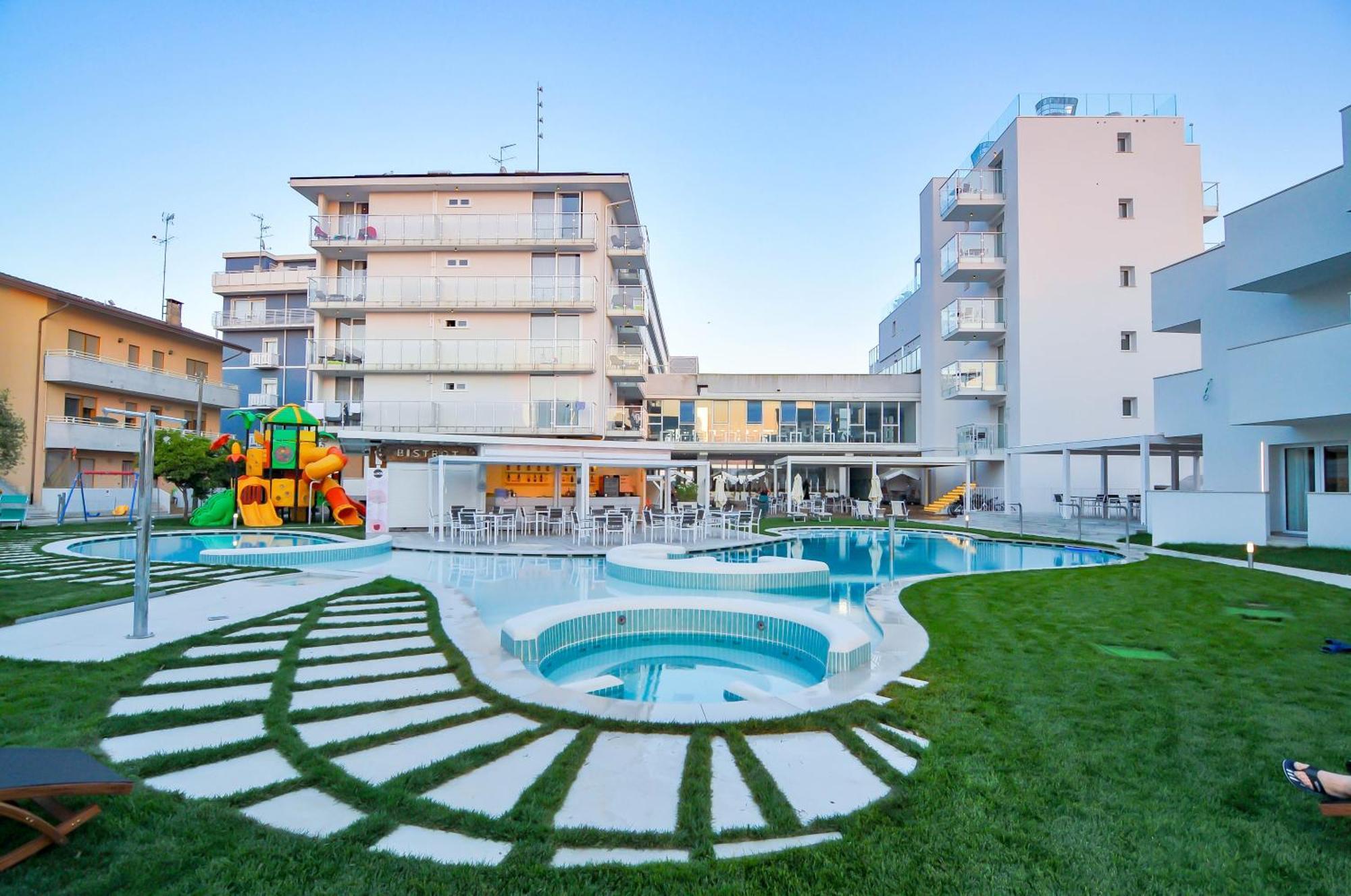 Marina Palace Hotel 4 Stelle S Caorle Bagian luar foto