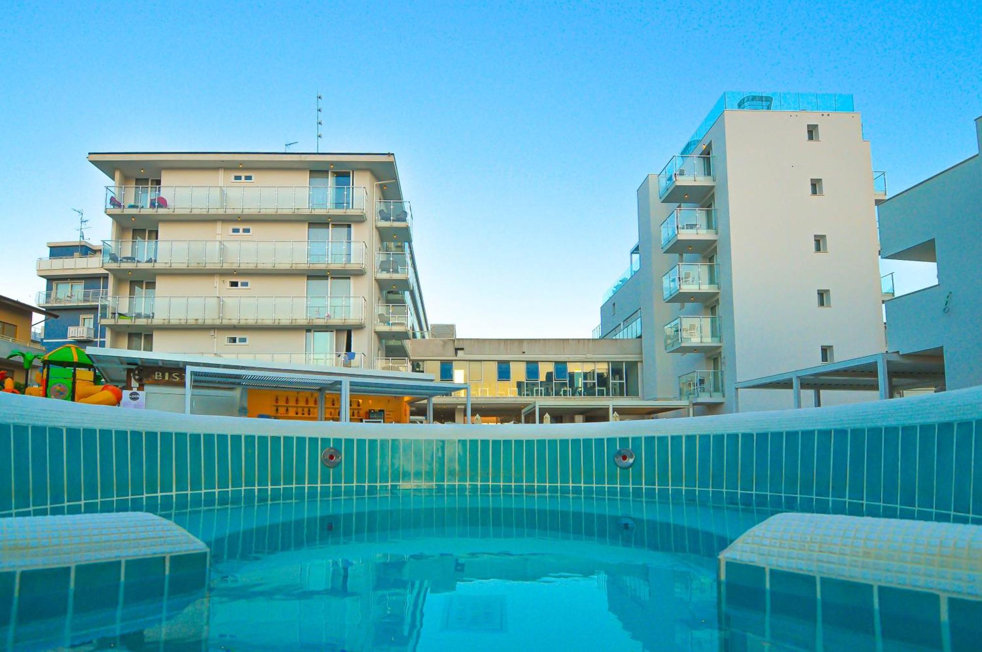 Marina Palace Hotel 4 Stelle S Caorle Bagian luar foto